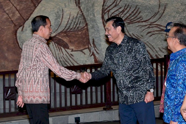 Presiden Jokowi Jamu Santap Malam Para Pemimpin dan Delegasi KTT WWF Ke-10 di GWK