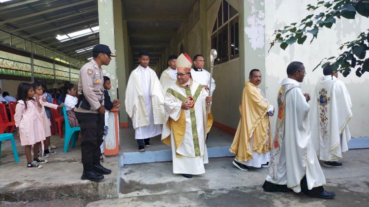 Jamin Pelaksanaan Ibadah Aman dan Nyaman, BRIPKA Matheus Maju laksanakan Pengamanan.