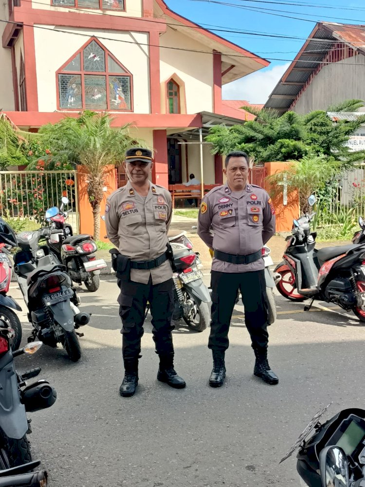 Konsisten! Polres Manggarai Kerahkan Personil Pengamanan Ibadah Minggu