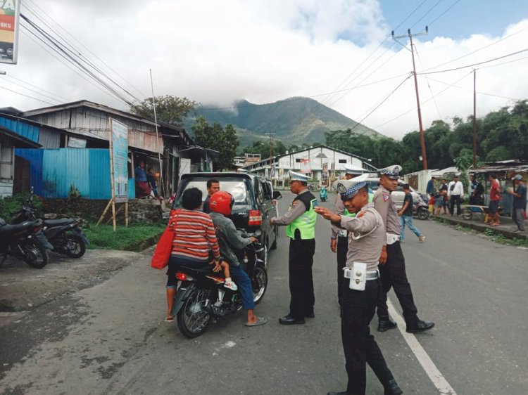 Patroli KRYD, Pamturlalin, dan Himbauan Kamseltibcar Lantas di Sekitar Kota Ruteng