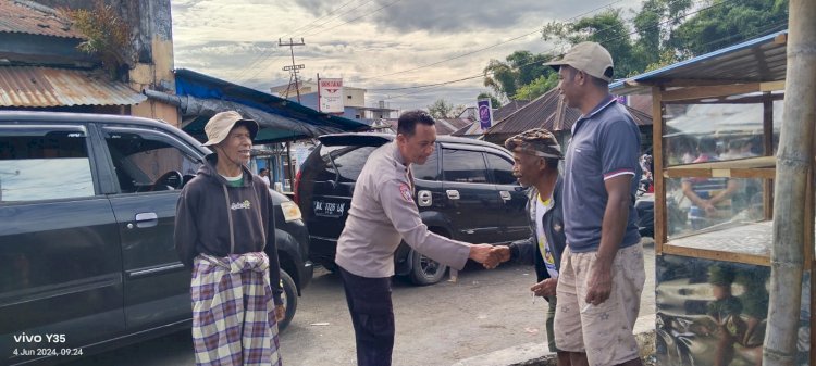 Kanit Binpolmas, Sat. Binmas, Polres Manggarai Laksanakan Patroli Dialogis di Pasar Inpres Puni Ruteng