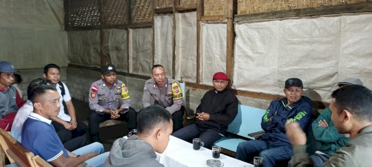 Bhabinkamtibmas Kec. Langke Rembong Sukses Mediasi permasalahan dalam masyarakat.