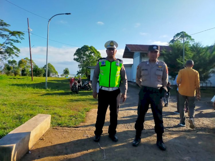 Pastikan Ibadah Minggu Berlangsung Aman dan Lancar, Polres Manggarai Terjunkan Personil Pengamanan