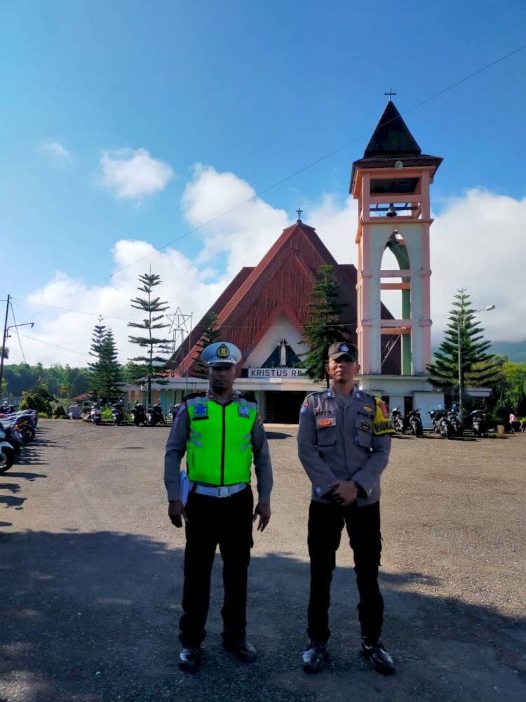 Pastikan Ibadah Minggu Berlangsung Aman dan Lancar, Polres Manggarai Terjunkan Personil Pengamanan