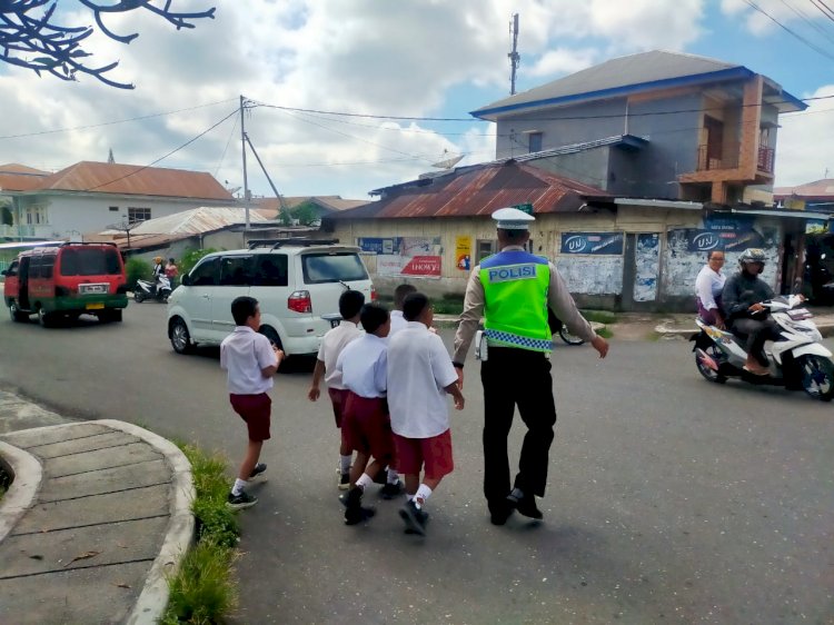 Minimalisir Pelanggaran dan Laka Lantas, Satuan Lalu Lintas Polres Manggarai Laksanakan Patroli KRYD, Pamturlalin, dan Himbauan Kamseltibcar Lantas