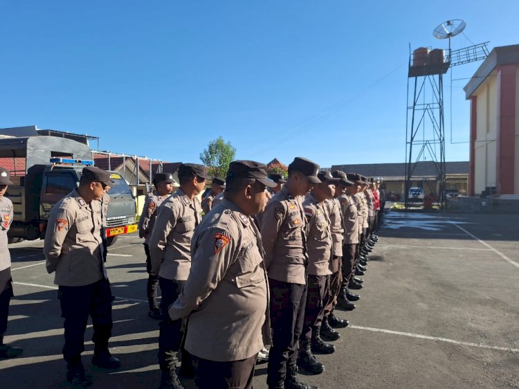 Kapolres Manggarai Pimpin Apel Pagi dan Sampaikan Arahan Penting bagi Personel