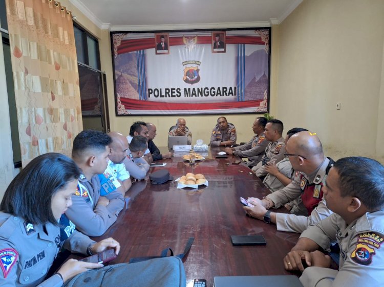 Pimpin Rapat Anev, Waka Polres Manggarai Dorong Peningkatan Kualitas Program Beyond Trust dan DORS