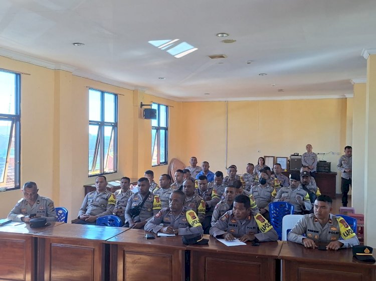 Arahan KABAG SDM Polres Manggarai AKP Gusti Putu Sabanugraha Terkait Program Kegiatan Hari Bhayangkara ke-78