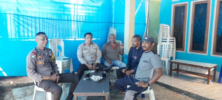 Patroli Dialogis Bhabinkamtibmas di Kelurahan Mbaumuku, Cegah TPPO dan Himbauan Kamtibmas