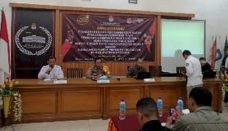 Hadiri Rapat Koordinasi Pelaksanaan dan Pertanggungjawaban Penggunaan Anggaran Hibah Pilkada 2024, Kabag Ops Polres Manggarai Sampaikan Pola Pengamanan Pilkada Serentak.