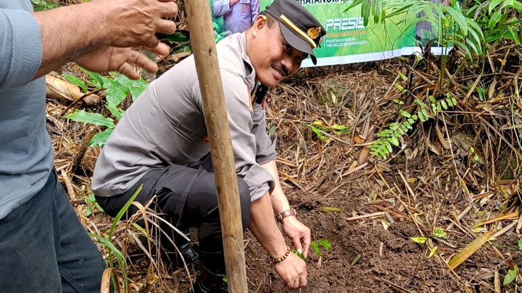 Songsong Hari Bhayangkara ke-78 Tahun 2024, Polres Manggarai Gelar Program  Penanaman 1000 Pohon