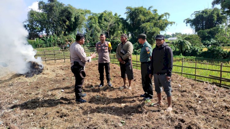 Antisipasi Gangguan Kamtibmas: Kapospol, Bhabinkamtibmas dan Babinsa hadir di lokasi berikan Himbauan Terkait Sengketa Tanah di Langke Rembong