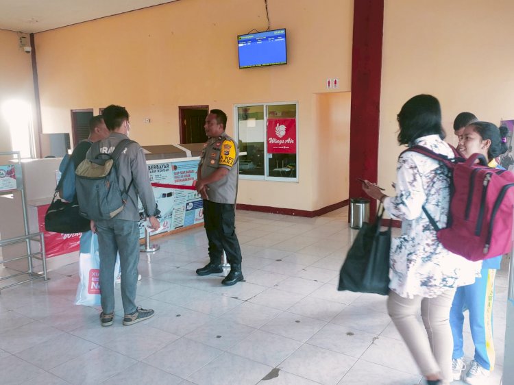 Jamin Keamanan dan Kelancaran Transportasi Udara, KP3 Udara Frans Sales Lega Ruteng Laksanakan Tugas Pengamanan