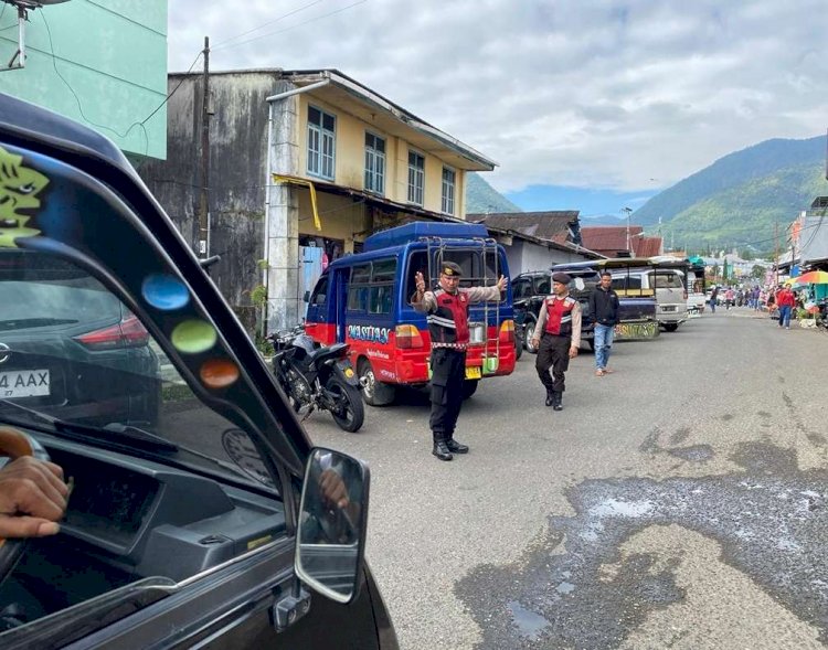 Pastikan Situasi Kamtibmas Kondusif, Sat. Samapta Polres Manggarai Laksanakan Patroli Dialogis