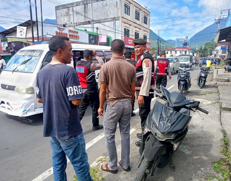 Pastikan Situasi Kamtibmas Kondusif, Sat. Samapta Polres Manggarai Laksanakan Patroli Dialogis