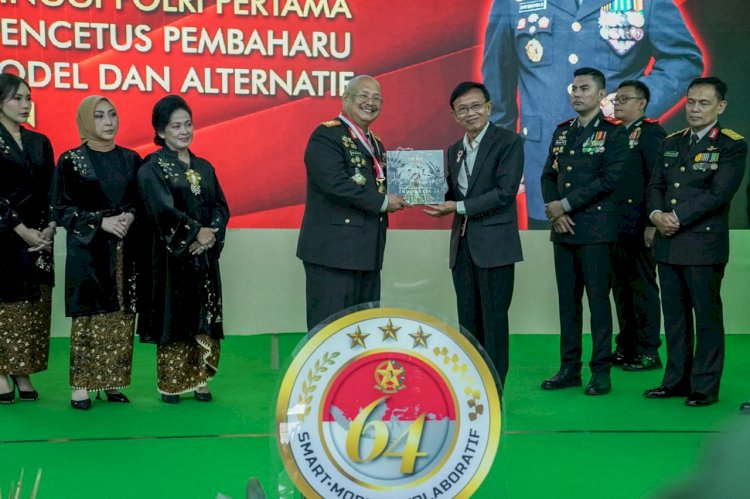 Sespim Lemdiklat Polri Gelar Kegiatan Pemberian Rekor MURI Untuk Literasi dan Art Policing Lukisan