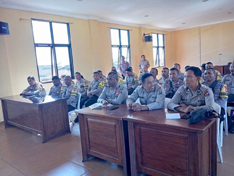 Kapolres Manggarai pimpin Anev Bulanan Bhabinkamtibmas Polres Manggarai: Evaluasi dan Optimalisasi Tugas