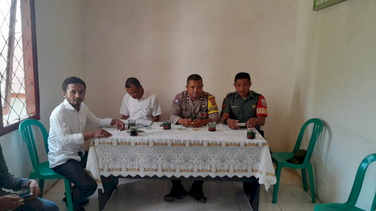 Bhabinkamtibmas dan Babinsa Hadiri Sosialisasi Program Pembangunan di Desa Dimpong