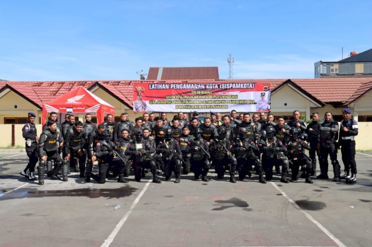 Polres Manggarai Gelar Latihan SISPAMKOT Antisipasi Gangguan Kamtibmas Selama Tahapan Pilkada Serentak 2024