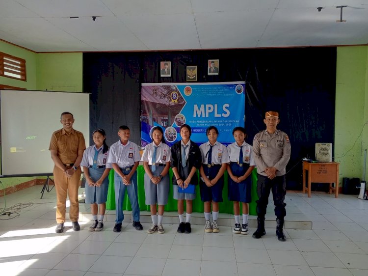 Kapospol Kecamatan Ruteng Hadiri Pembukaan MPLS di SMAN 2 Purang