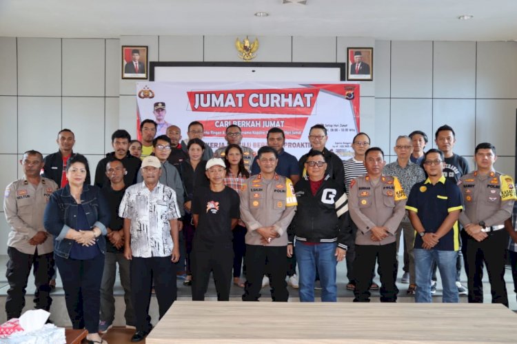 Kapolres Manggarai Pimpin Kegiatan Jumat Curhat Bersama Pedagang dan Pelaku Usaha di Ruteng