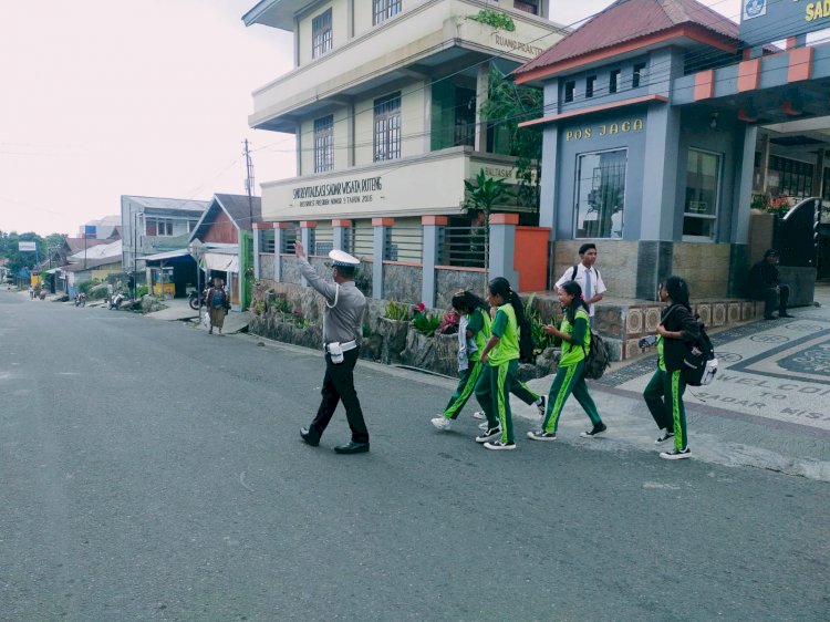 Sat Lantas Polres Manggarai Laksanakan Pamturlalin di Kota Ruteng