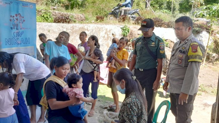 Dukung Program Kesehatan Nasional, Aipda Kornelius Jemarus Bersama Serka Yunus Pantau Giat PIN Polio