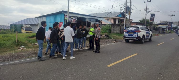 Patroli KRYD, PAMTURLALIN, dan Himbauan Kamsektibcar Lantas oleh Sat. Lantas Polres Manggarai di Kota Ruteng