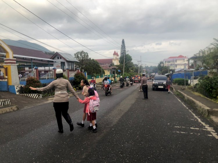 Gatur Pagi dan Penegakan Hukum Sat. Lantas Polres Manggarai di Kota Ruteng