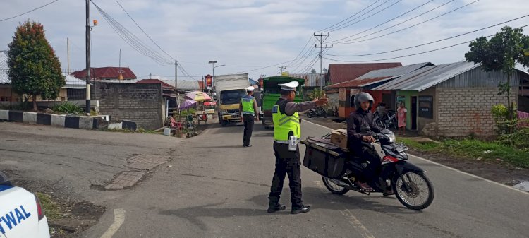 Patroli KRYD dan Himbauan Kamseltibcar Lantas Sat. Lantas Polres Manggarai di Kota Ruteng