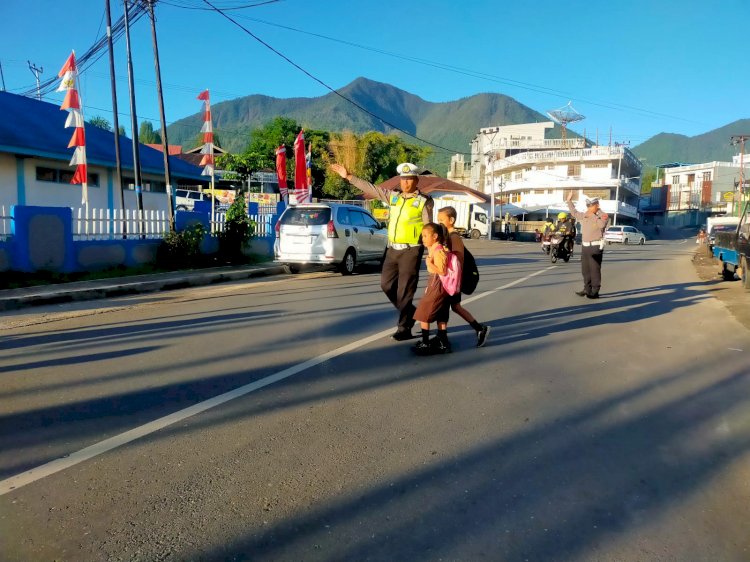 Rutin! Sat.Lantas Polres Manggarai Lakukan Gatur Pagi