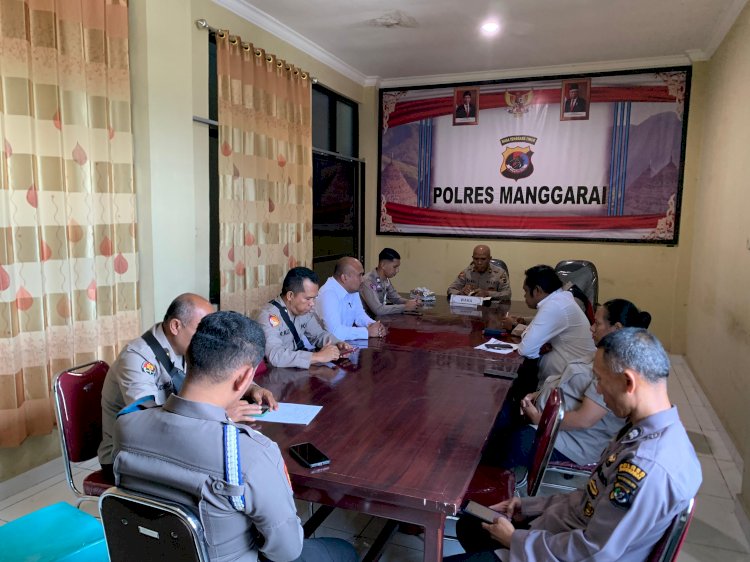 Waka Polres Manggarai Pimpin Rapat Anev Mingguan Program Beyond Trust dan DORS