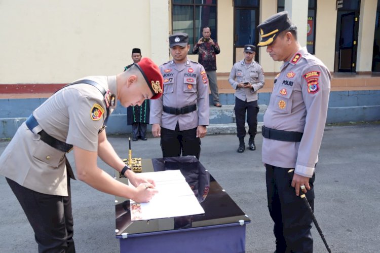 Kapolres Manggarai Lantik Kasat Reskrim Polres Manggarai yang Baru