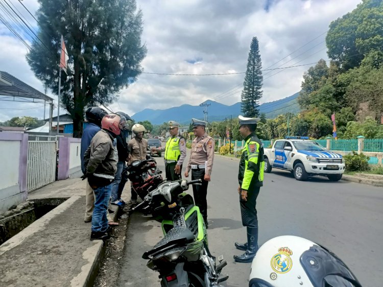 Sat. Lantas Polres Manggarai gelar Patroli KRYD dan Himbauan Kamseltibcar Lantas di Kota Ruteng