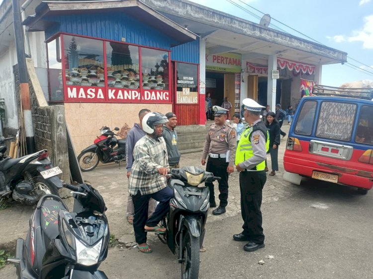 Sat. Lantas Polres Manggarai gelar Patroli KRYD dan Himbauan Kamseltibcar Lantas di Kota Ruteng