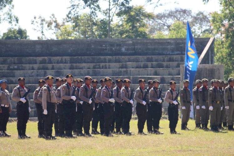 Polres Manggarai Ikuti Upacara Pengibaran Bendera Merah Putih Peringatan HUT Ke-79 Proklamasi Kemerdekaan RI