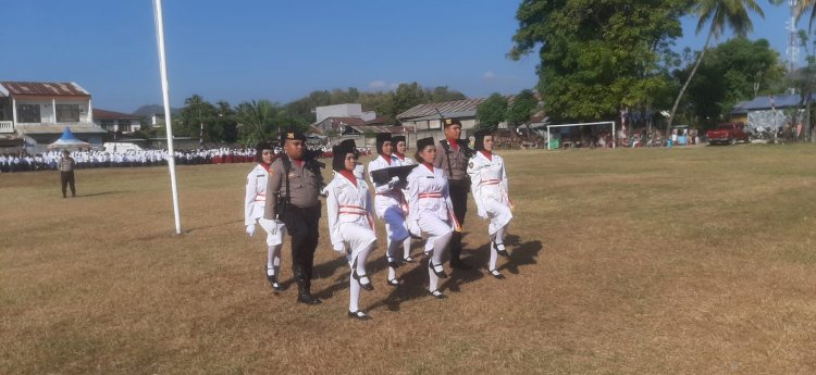 Kapolsek Reo Hadiri Upacara Peringatan Detik-detik Proklamasi Kemerdekaan RI ke-79 Tingkat Kecamatan Reok