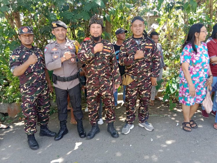 Bhabinkamtibmas pengamanan Kegiatan Masyarakat di Kelurahan Karot