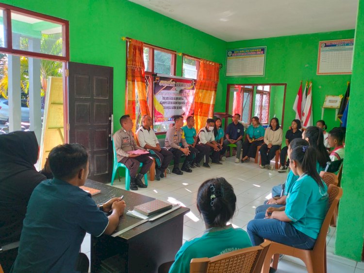 Kapolsek Reo Pimpin Program Jumat Curhat di SMK MUTIARA BANGSA REO