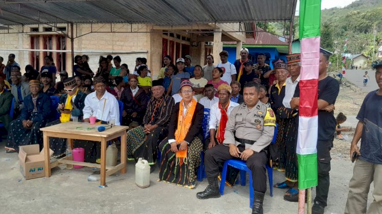 Bhabinkamtibmas lakukan Pengamanan dan Monitor Giat Masyarakat di Desa Manong, Rahong Utara