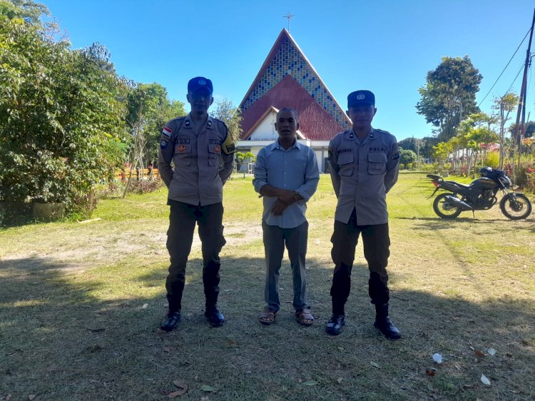 Personel Polres Manggarai Laksanakan Pengamanan Ibadah Minggu di Kota Ruteng