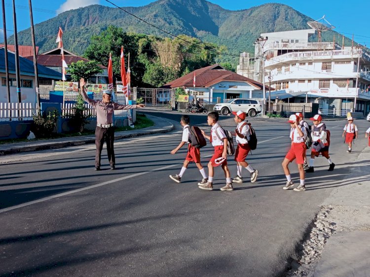 Satlantas Polres Manggarai Gelar Pamturlalin, Jaga Keamanan dan Kelancaran Lalu Lintas di Kota Ruteng