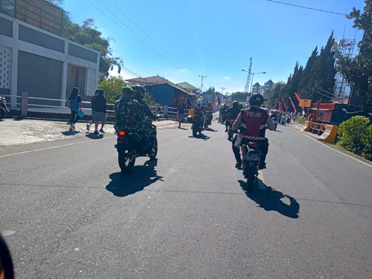 Patroli Gabungan TNI-POLRI di Kabupaten Manggarai Ciptakan Kamtibmas Kondusif dalam Rangka Pendaftaran Bakal Calon Bupati dan Wakil Bupati