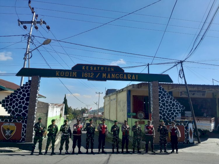 Patroli Gabungan TNI-POLRI di Kabupaten Manggarai Ciptakan Kamtibmas Kondusif dalam Rangka Pendaftaran Bakal Calon Bupati dan Wakil Bupati