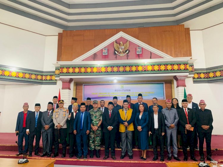 Kapolres Manggarai Hadiri Penutupan Masa Sidang III DPRD Kabupaten Manggarai Tahun Dinas 2024