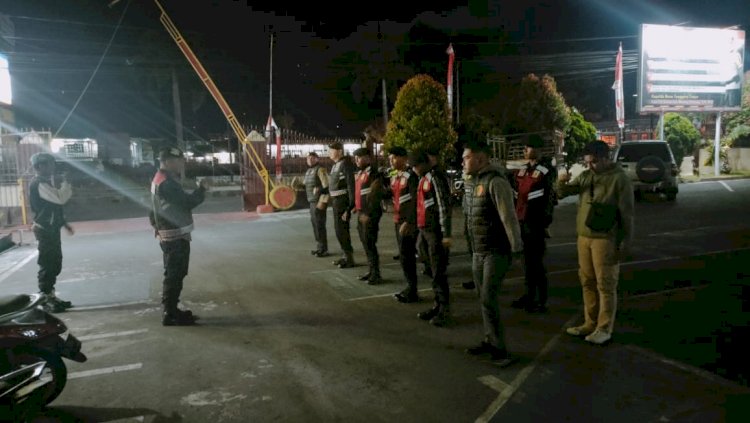 Polres Manggarai Gelar Patroli KRYD untuk Antisipasi Gangguan Kamtibmas Malam Minggu