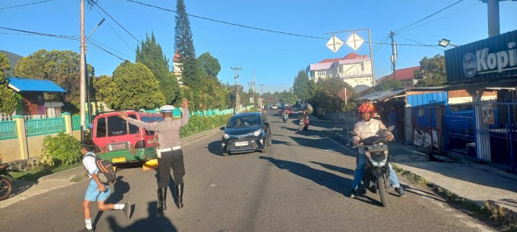 Sat. Lantas Polres Manggarai Laksanakan Pamturlalin Pagi untuk Menjaga Keamanan dan Ketertiban Lalu Lintas