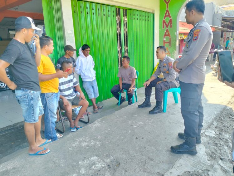 Jumat Curhat Polsek Reo : Jalin Komunikasi dengan warga dalam Suasana Santai dan penuh keakraban