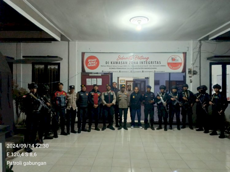 Patroli Gabungan Polres Manggarai dan Brimob Kompi 2 Yon B Pelopor Jaga Kondusifitas Jelang Pilkada Serentak