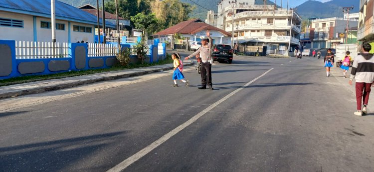 Satlantas Polres Manggarai Laksanakan Pamturlalin Pagi untuk Jaga Keamanan Lalu Lintas di Kota Ruteng